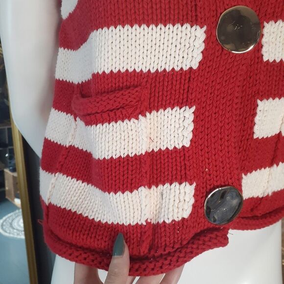 Nwt Zara Red and Crean Striped Knit Vest with Large Goldtone Buttons - Picture 10 of 12